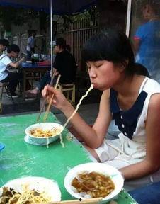 不正经的吃货 